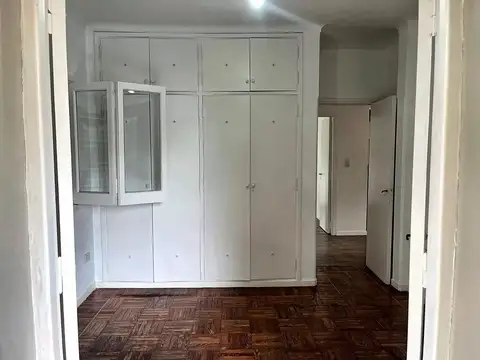 Depto Tipo Casa en Alquiler con 1 cocheras