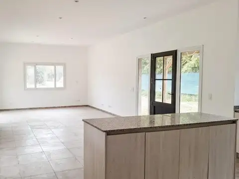Lindísima casa a estrenar en alquiler anual en Chacras del Ocho al lado de Pilará
