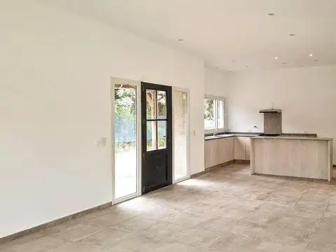 Casa en Alquiler en Pilar, USD 1.500
