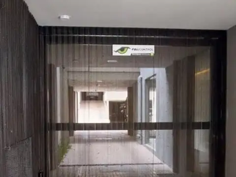 CORDOBA Y AV. FRANCIA  - COCHERA - PLANTA BAJA