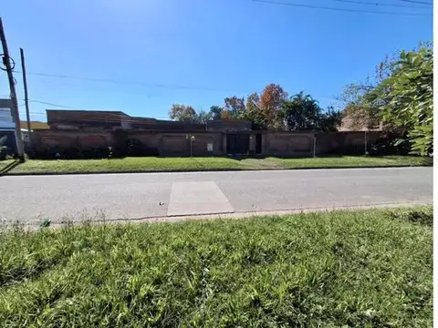 Casa en Venta Cariola casi esq Solano Vera