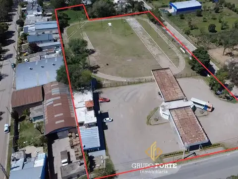 Av Lujan 700