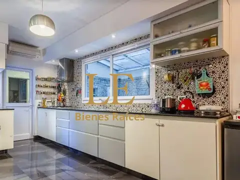 Venta departamento apto crédito en Recoleta, Caba