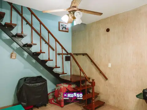 Venta casa 4 ambientes Isidro Casanova