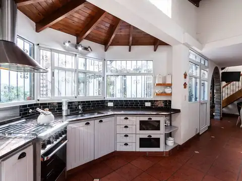 Casa en Venta con 1 cochera