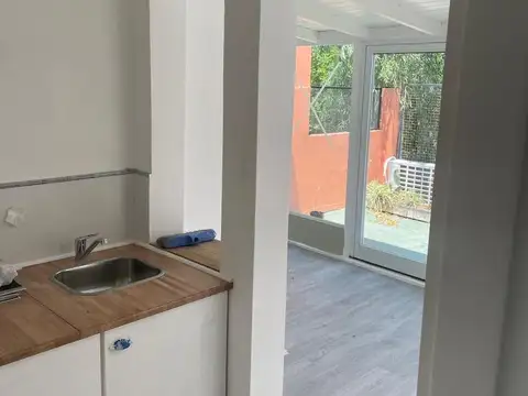 Depto Tipo Casa 3 ambientes con 2 baños