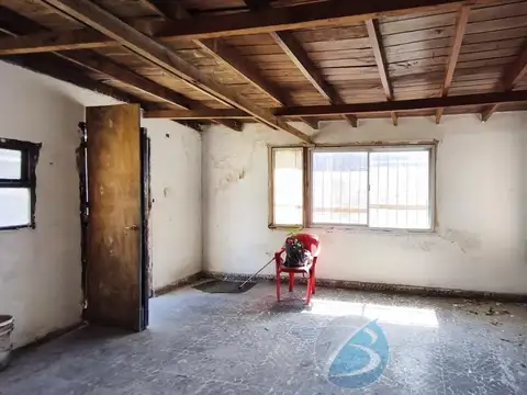 Casa 2 ambientes con 2 baños