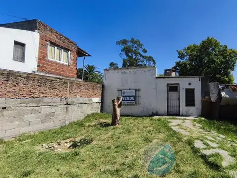 Terreno con casa a demoler