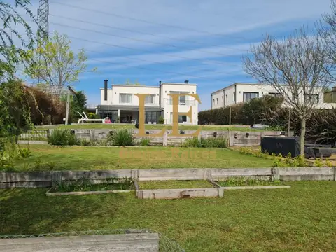 CASA VENTA SAN BENITO VILLANUEVA