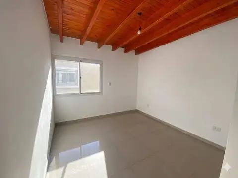 Departamento en Alquiler en Villa Nueva de Guaymallen, $ 680.000