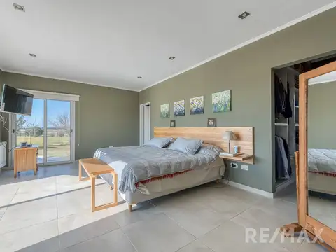 Casa 5 ambientes con 3 baños