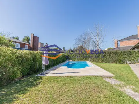 Casa en Venta con 1 cochera