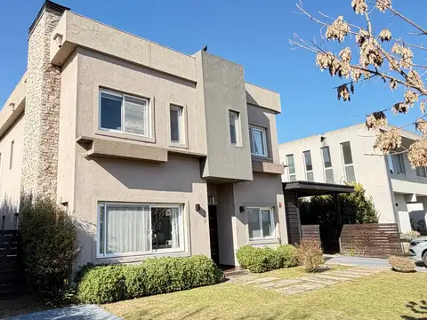 Venta casa en San Alfonso - Pilar del Este