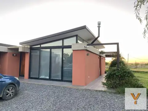 Casa 3 ambientes con 1 baño