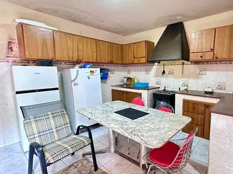 Casa sobre Avenida- Oportunidad inversión