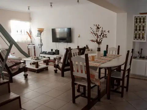 Casa en Venta en Haedo Sur, USD 235.000