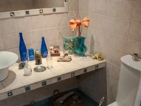 VENTA CASA 5 AMBIENTES, PARQUE, PILETA APT CREDITO