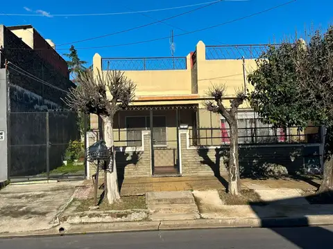 CASA 3 AMBIERNTES VENTA EN SAN JUSTO APTA CREDITO