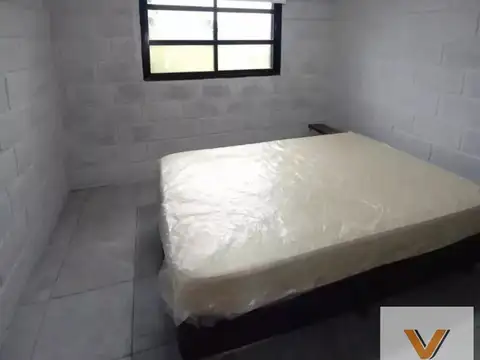 Casa 3 ambientes con 1 baño