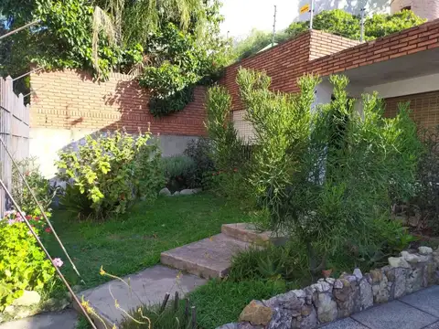 OPORTUNIDAD  VENTA LOTE CONSTRUCTOR  TOMA M2