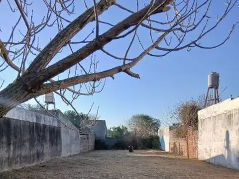 VENTA - Lote 470 m2 en San Lorenzo - Todos los servicios - Posibilidad de financiación.