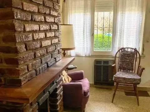 Casa en Venta con 1 cochera