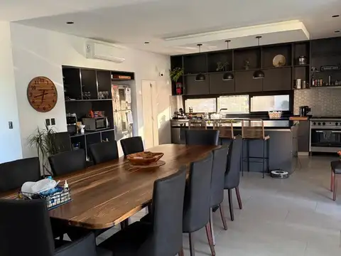 Casa en Venta de 6 dormitorios