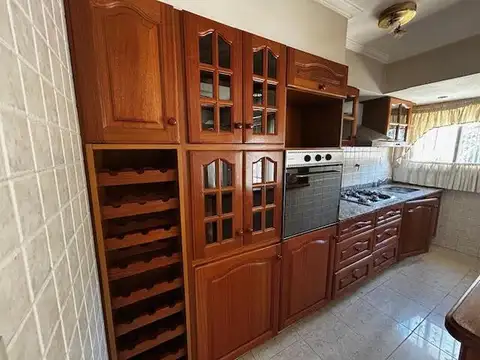 Departamento 4 ambientes con 3 baños