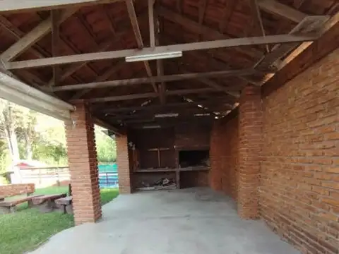 Casa Parque Siquiman, 3 Dorm. Pileta. Sobre Ruta
