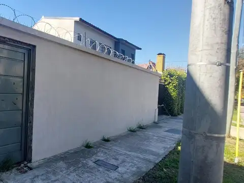 Terreno en Venta 20  mts Fondo