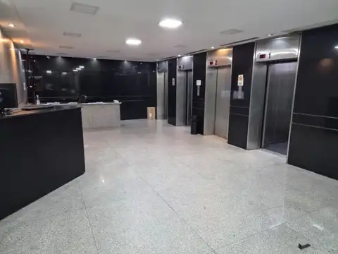 Alq oficina microcentro, 225 m2, c/ 2 cocheras