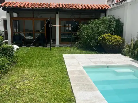 Casa en Venta con 1 cochera