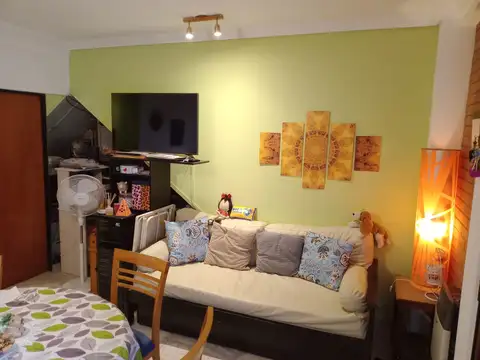 Depto Tipo Casa en Venta de 1 dormitorio