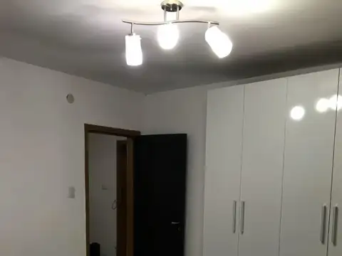 AMPLIA CASA EN VENTA EN LOS ROBLES