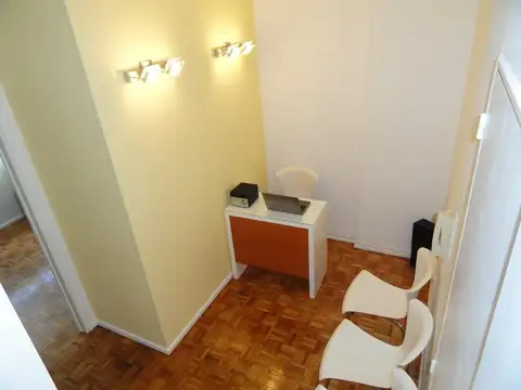 Ecuador e/ Beruti y Arenales