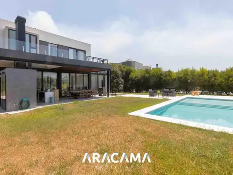Casa en Venta 3 dormitorios en Terralagos