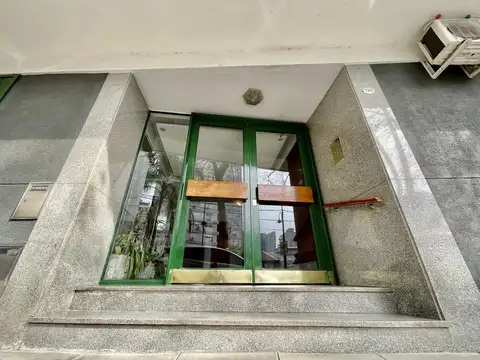 Departamento de 3  Ambientes, reciclado a Nuevo! en Olivos