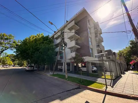Villa De Luján 600, Piso 4