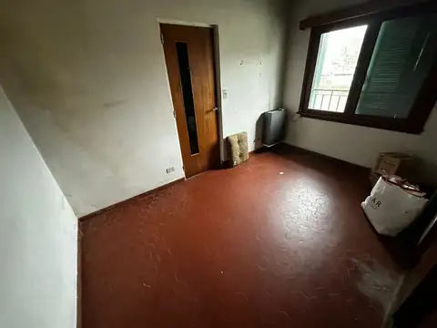 Venta de OPORTUNIDAD CHALET 6 AMBIENTES en Güemes, Mar del Plata