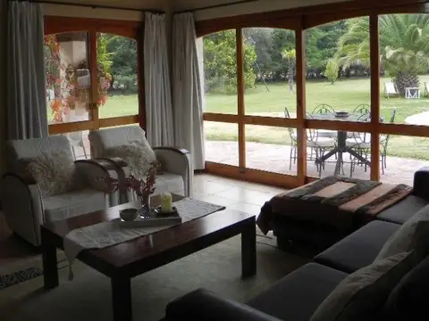 Casa en Venta con 4 cocheras