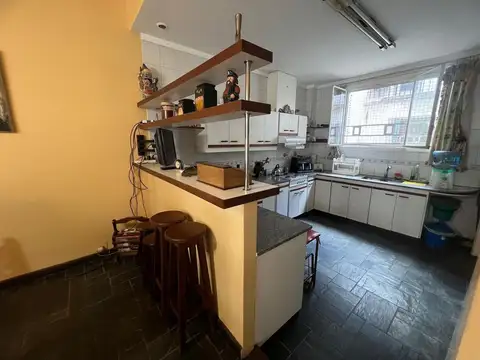 Depto Tipo Casa en Venta de 6 ambientes