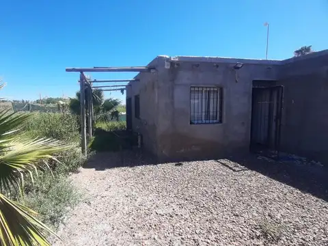 VENTA CASA BERMEJO TRES DORMITORIOS CON GRAN PATIO