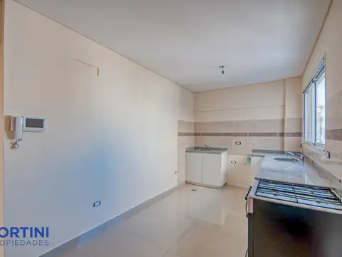 Departamento en Alquiler en Villa Ballester, $ 1.300.000