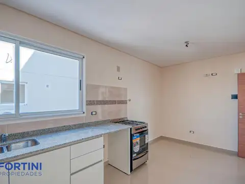 Departamento en Alquiler con 1 cocheras