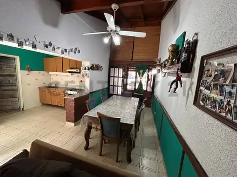 Casa en Venta con 1 cochera