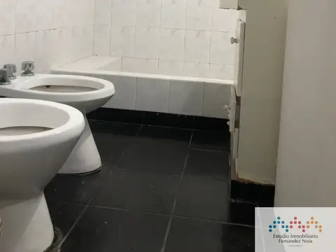 Casa en Alquiler en Lomas de Zamora, $ 800.000