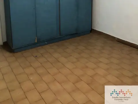 Casa en alquiler c/ cochera en Banfield