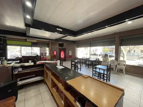 Local en Venta Via Púb.