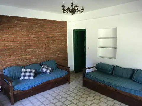 VENTA.CASA.QUINTA.LONCHAMPS.BURZACO.3 AMBIENTES.PILETA.COCHERA.PARQUE.