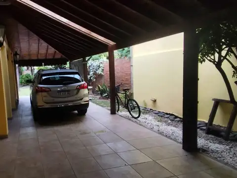 Casa en Venta al Este